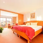 Hotel Familien- Und Wellnesshotel 