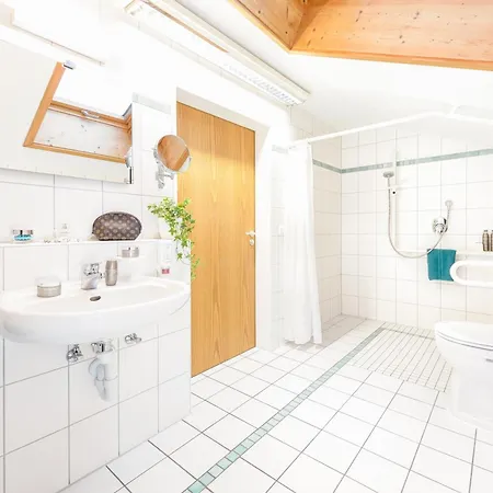 Hotell Familien- Und Wellnesshotel 