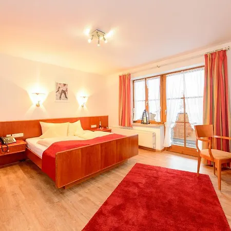 Hotell Familien- Und Wellnesshotel 