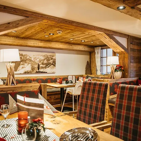 Hotell Familien- Und Wellnesshotel 