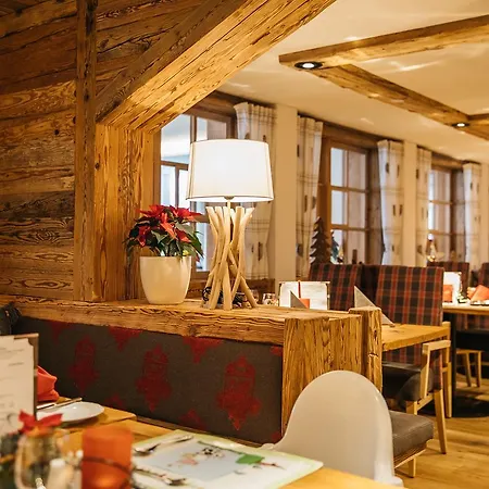Hotell Familien- Und Wellnesshotel 